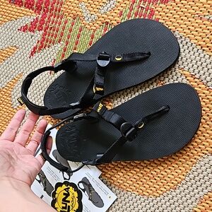 Women's Luna Sandals